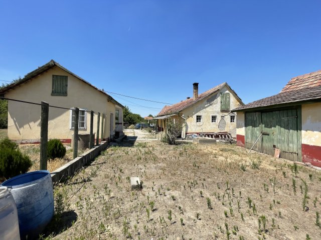 Eladó családi ház, Ráckevén 22.5 M Ft, 3 szobás
