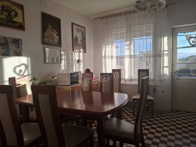 Eladó családi ház, Jászfényszarun 51.8 M Ft, 3 szobás