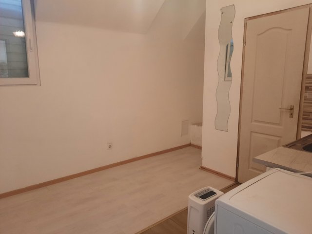 Eladó téglalakás, Budapesten, XIII. kerületben, Váci úton