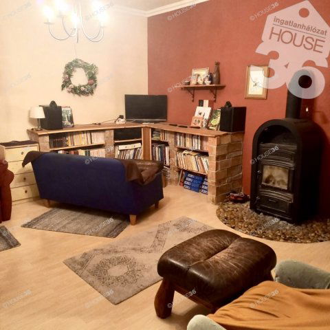 Eladó családi ház, Kecskeméten 89.99 M Ft, 5 szobás