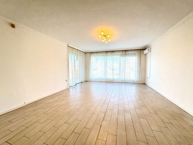 Kiadó családi ház, albérlet, Debrecenben 999 E Ft / hó