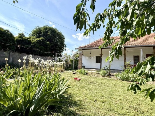 Eladó családi ház, Békéscsabán 17.9 M Ft, 1 szobás