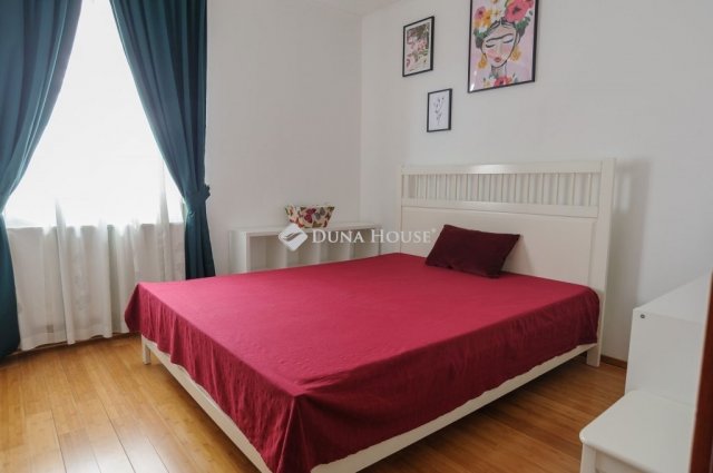 Eladó családi ház, Pilismaróton 248 M Ft, 6 szobás