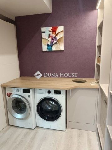 Eladó téglalakás, Budapesten, XI. kerületben 135 M Ft, 3 szobás