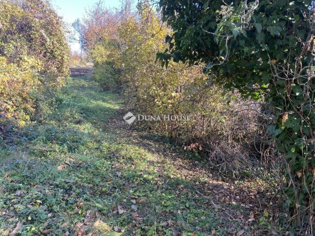 Eladó telek, Isztiméren 3.2 M Ft / költözzbe.hu