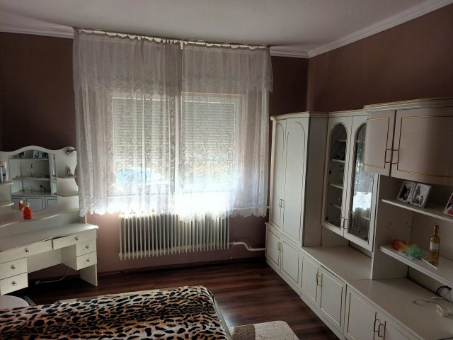 Eladó családi ház, Mándokon 33.5 M Ft, 3 szobás
