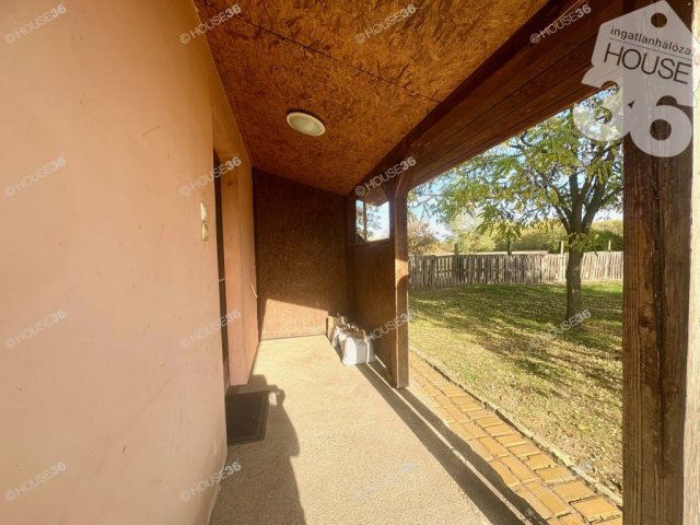 Eladó családi ház, Kecskeméten 20.9 M Ft, 1 szobás