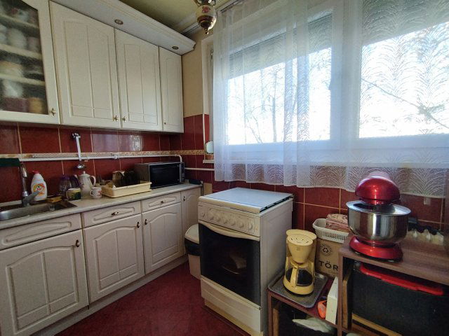 Eladó panellakás, Miskolcon 27.7 M Ft, 2 szobás