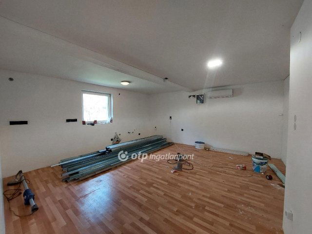 Eladó családi ház, Szegváron 24.9 M Ft, 3 szobás