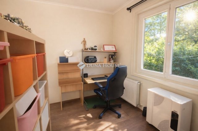 Eladó téglalakás, Budapesten, XII. kerületben 99.9 M Ft