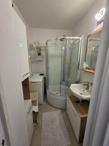 Eladó panellakás, Pécsett 47.5 M Ft, 2+1 szobás