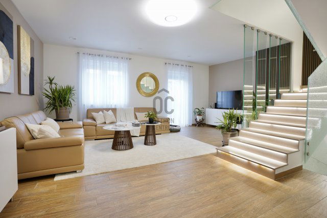 Eladó sorház, Vácon 199.9 M Ft, 5 szobás / költözzbe.hu