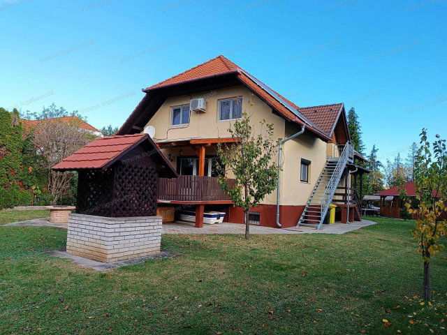 Eladó családi ház, Balatonszemesen, Csillag utcában 209 M Ft