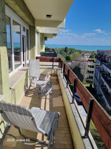 Eladó téglalakás, Balatonalmádiban 93 M Ft, 2 szobás