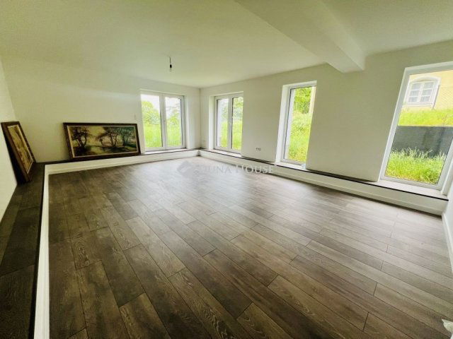 Eladó téglalakás, Budapesten, III. kerületben 339.99 M Ft