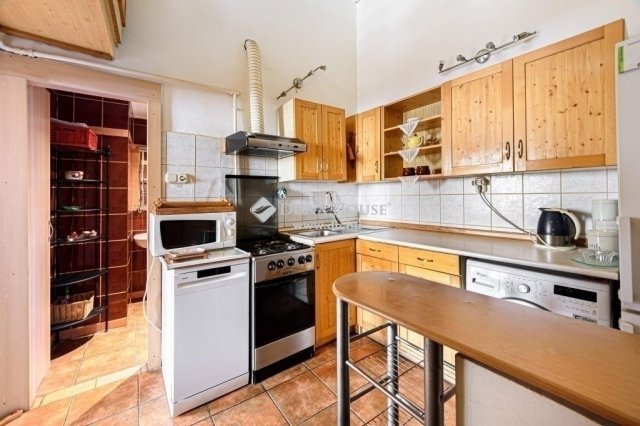 Eladó téglalakás, Budapesten, VI. kerületben 70.8 M Ft, 2 szobás
