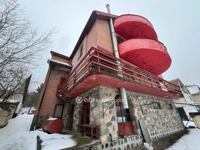 Eladó hotel, Pilisszentlászlón 220 M Ft / költözzbe.hu