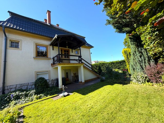 Eladó családi ház, Győrött 105 M Ft, 4 szobás