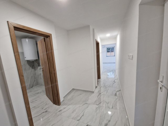 Eladó családi ház, Jászfényszarun 45.9 M Ft, 2+1 szobás
