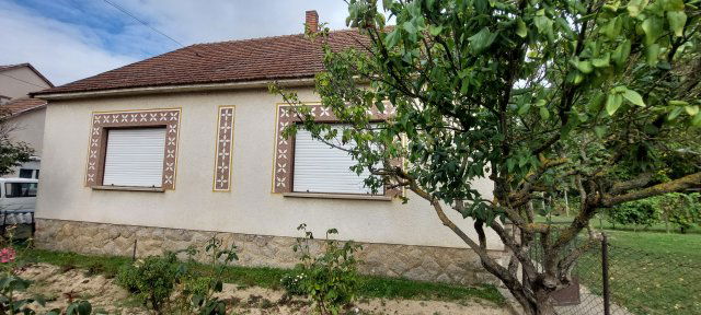 Eladó családi ház, Magyarhertelenden 32.5 M Ft, 3 szobás
