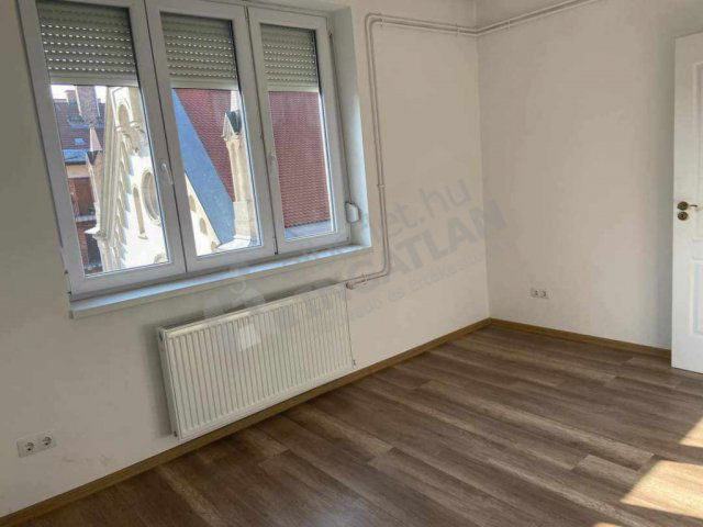 Kiadó téglalakás, albérlet, V. kerületben, Alkotmány utcában