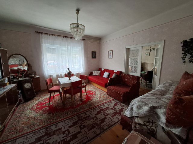 Eladó családi ház, Apostagon, Bajcsy-Zsilinszky utcában 35 M Ft