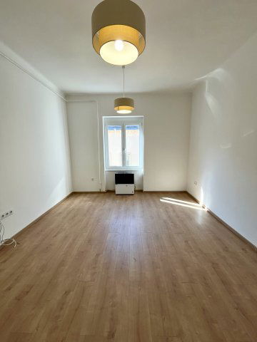 Eladó téglalakás, Debrecenben 60 M Ft, 2 szobás