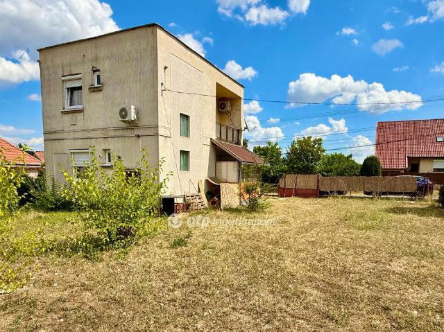 Eladó családi ház, Tápiószelén 29.9 M Ft, 2+1 szobás
