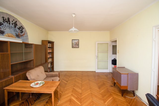Eladó téglalakás, Ajkán, Móricz Zsigmond utcában 26.4 M Ft