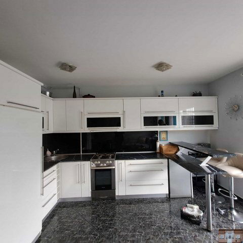 Kiadó sorház, albérlet, Üllőn 270 E Ft / hó, 3 szobás