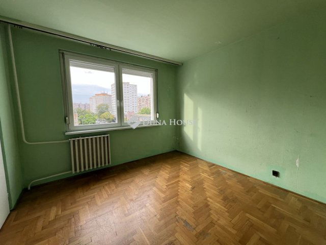 Eladó panellakás, Budapesten, XV. kerületben, Zsókavár utcában