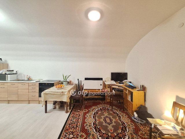 Eladó téglalakás, Budapesten, X. kerületben 24.9 M Ft, 1 szobás