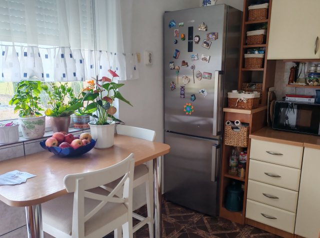 Eladó családi ház, Győrött 43.9 M Ft, 2 szobás