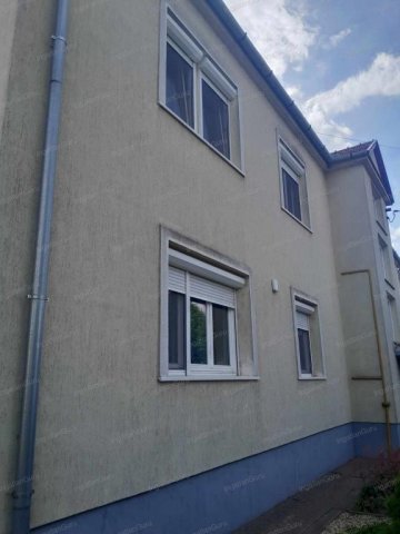 Eladó téglalakás, Kecskeméten 53 M Ft, 3 szobás