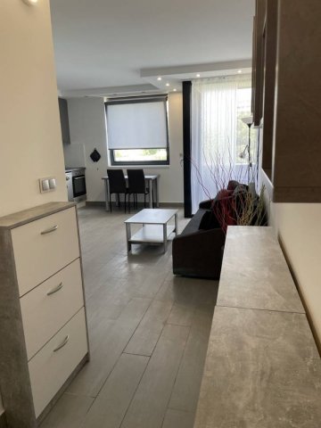Kiadó téglalakás, albérlet, Pécsett 250 E Ft / hó, 2 szobás