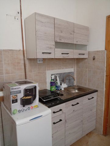 Kiadó téglalakás, albérlet, VII. kerületben, Nefelejcs utcában