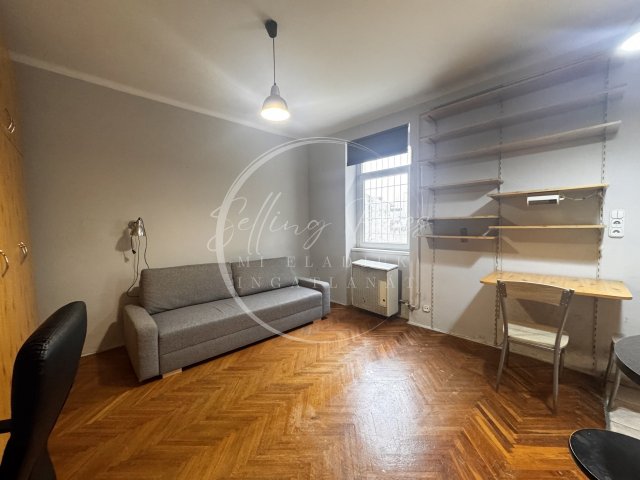 Kiadó téglalakás, albérlet, Pécsett, József Attila utcában