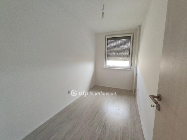 Eladó panellakás, Budapesten, IV. kerületben 67.99 M Ft