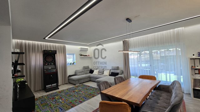 Eladó ikerház, Nyíregyházán 100 M Ft, 4 szobás