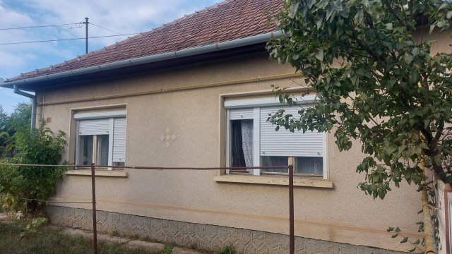 Eladó családi ház, Telekgerendáson 11.9 M Ft, 2+1 szobás