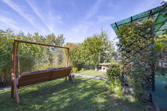 Eladó nyaraló, Dunakeszin, Harcsa utcában 22.5 M Ft, 1 szobás