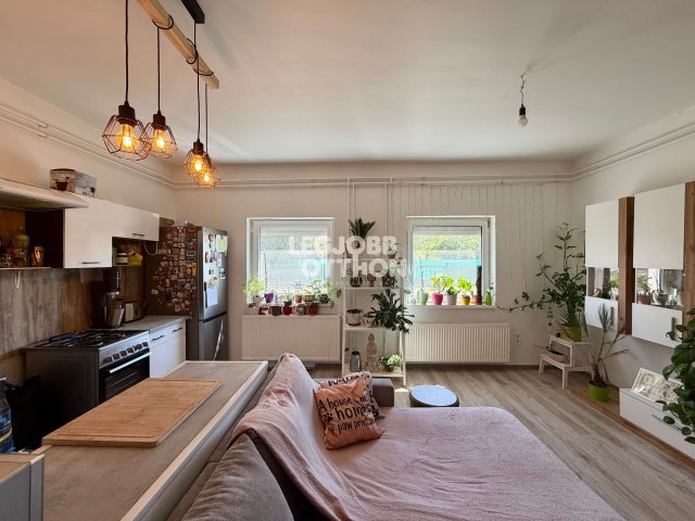 Eladó családi ház, Abonyban 49.9 M Ft, 1+2 szobás