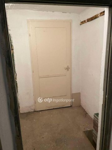 Eladó téglalakás, Egerben 56 M Ft, 2 szobás