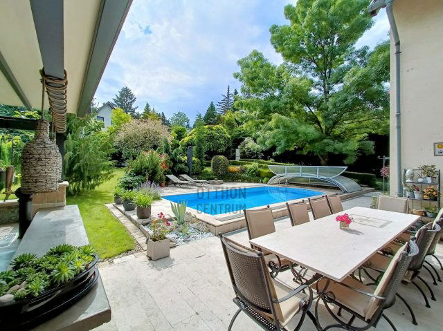 Eladó családi ház, Sopronban 399 M Ft, 7 szobás