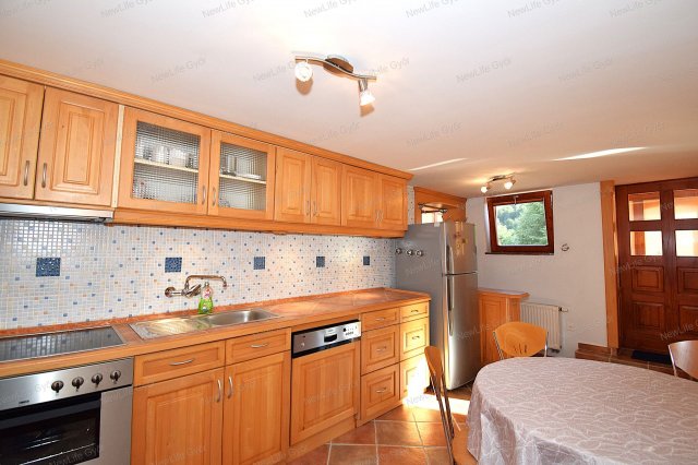 Eladó családi ház, Győrújbaráton 80 M Ft, 2+1 szobás