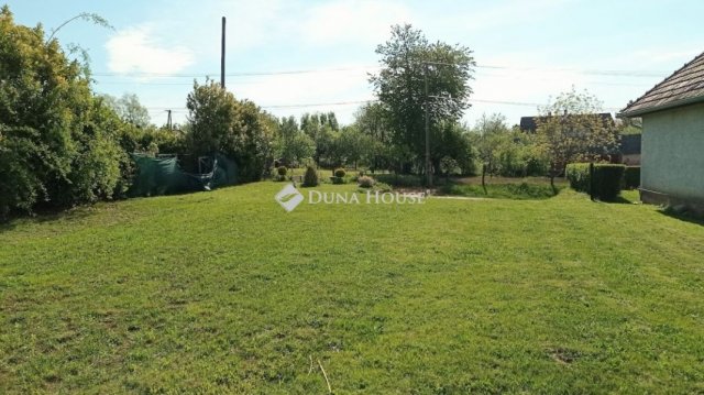 Eladó telek, Csonkahegyháton 8.9 M Ft / költözzbe.hu