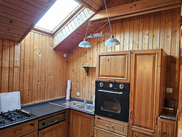 Eladó családi ház, Miskolcon 89.9 M Ft, 6 szobás