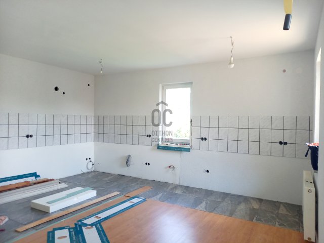 Eladó családi ház, Sükösdön 48.2 M Ft, 5 szobás