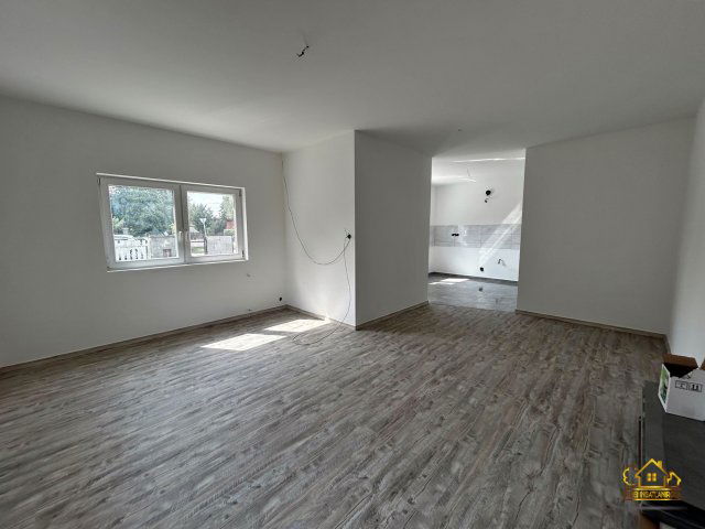 Eladó családi ház, Szigethalmon 41.9 M Ft, 2 szobás