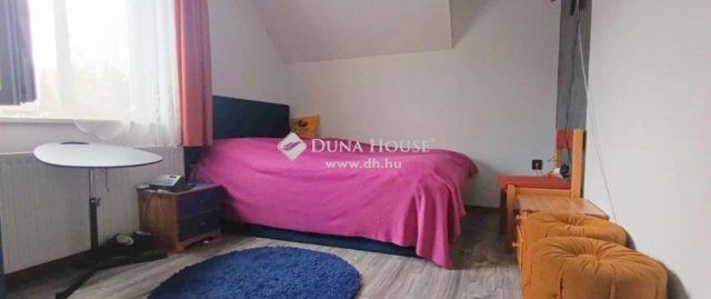 Eladó családi ház, Szentendrén 119.9 M Ft, 4 szobás